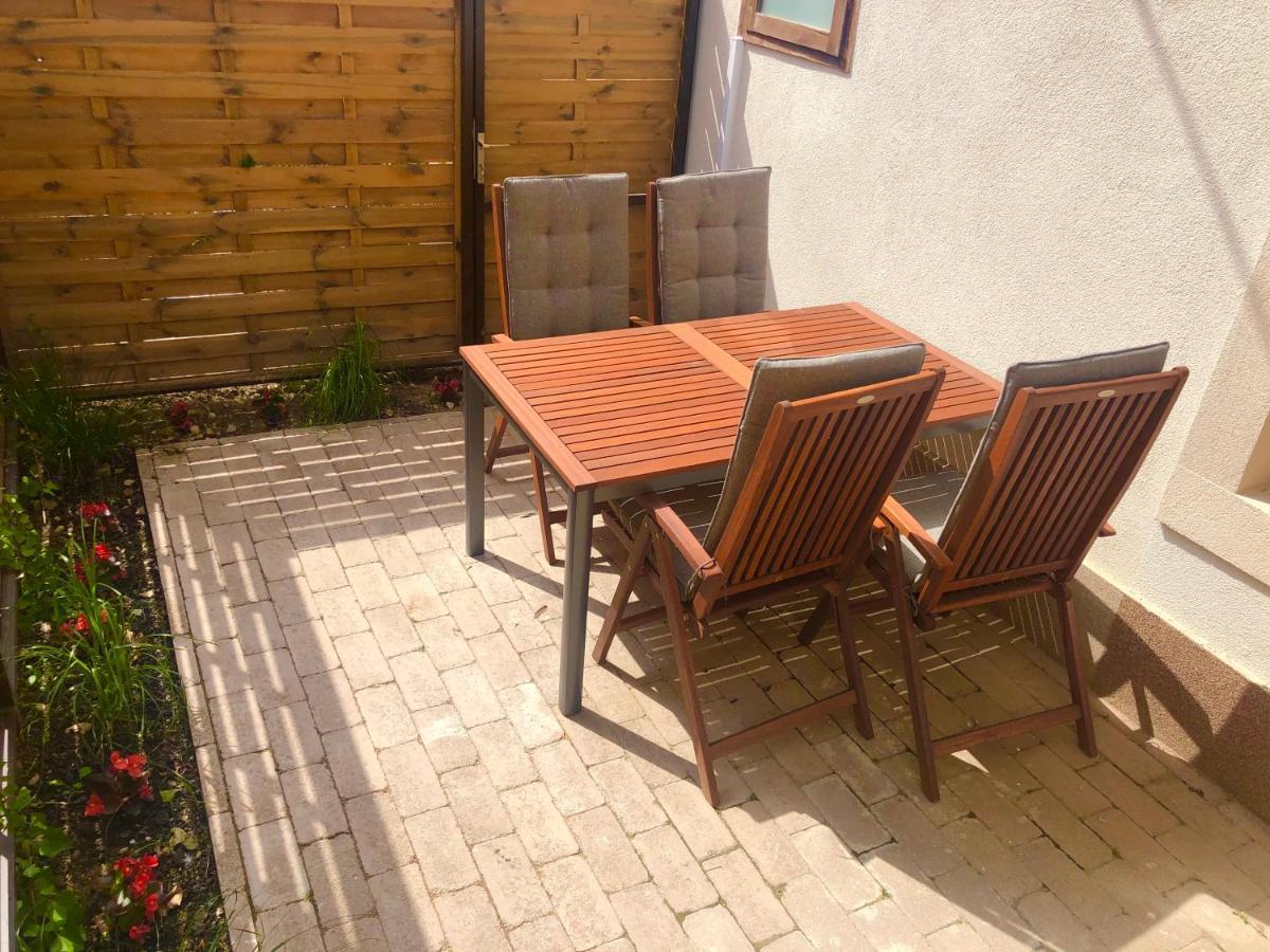Boróka Apartman Belváros Veszprém Exterior foto